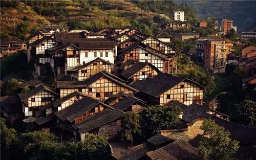“刻薄之人,样貌突出”:有这3种样貌的人,多半很难相处